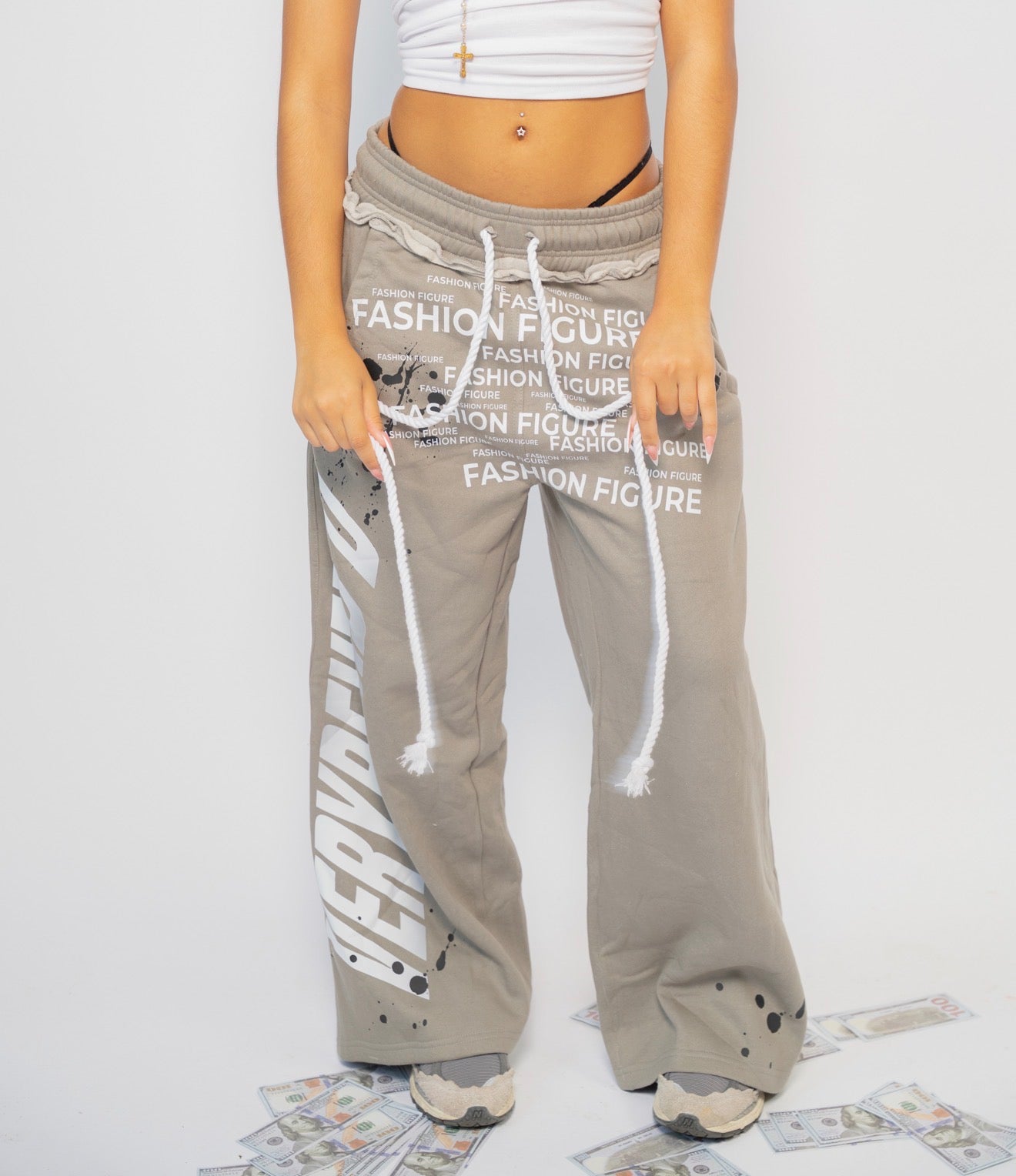 Fashion Figure Sweatpants